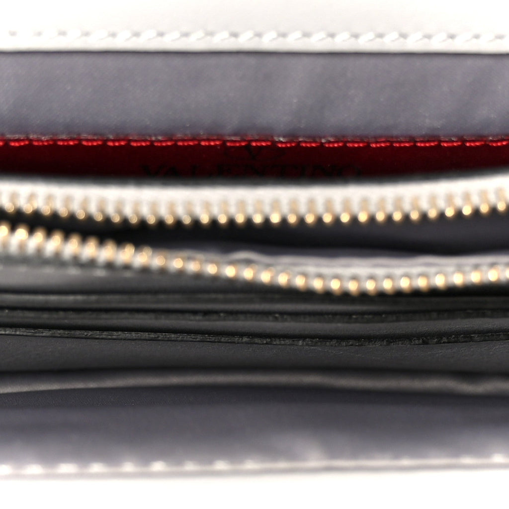 Calfskin Rockstud Wallet On Chain Pastel Grey