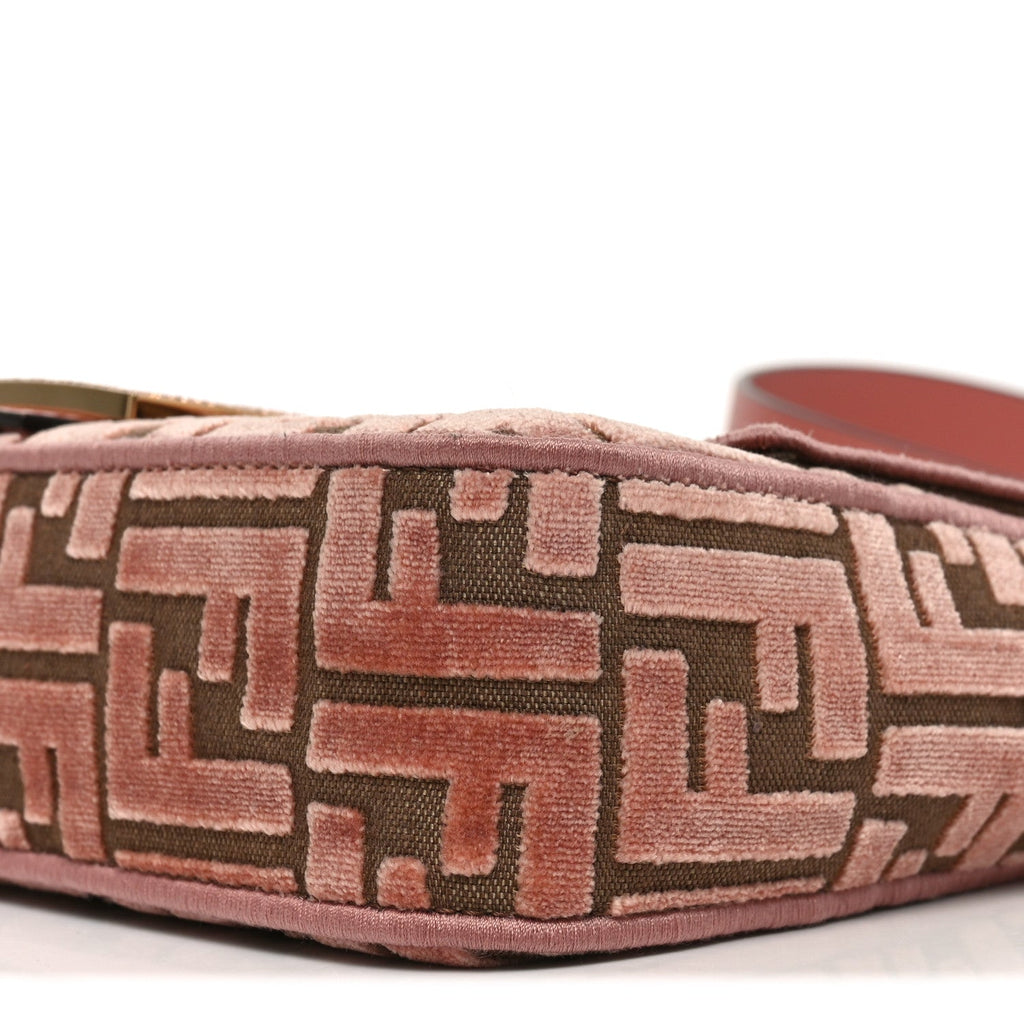 Velvet Jacquard Crystal FF Baguette Macaron