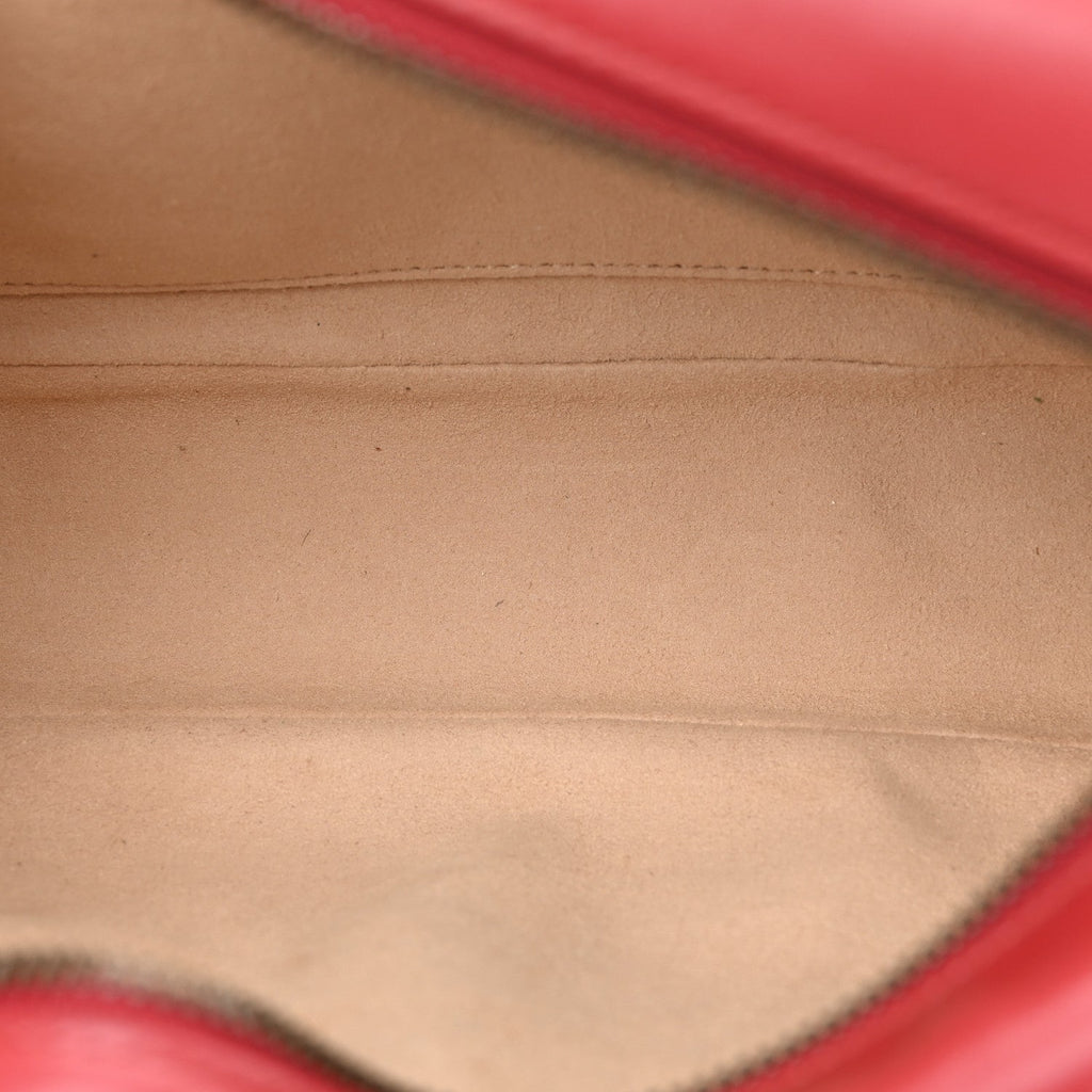 Calfskin Matelasse Small GG Marmont Chain Shoulder Bag Hibiscus Red