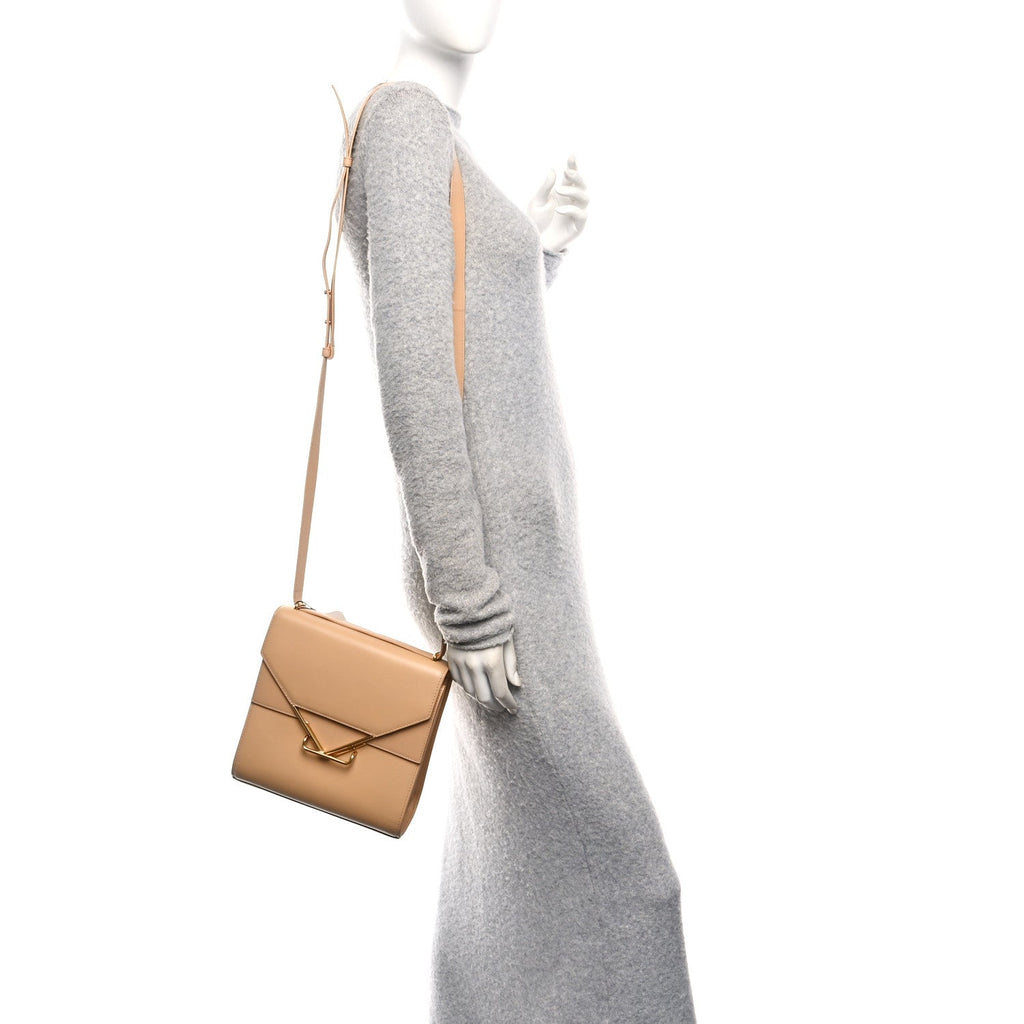 Box Calfskin Nappa Clip Bag Almond Gold
