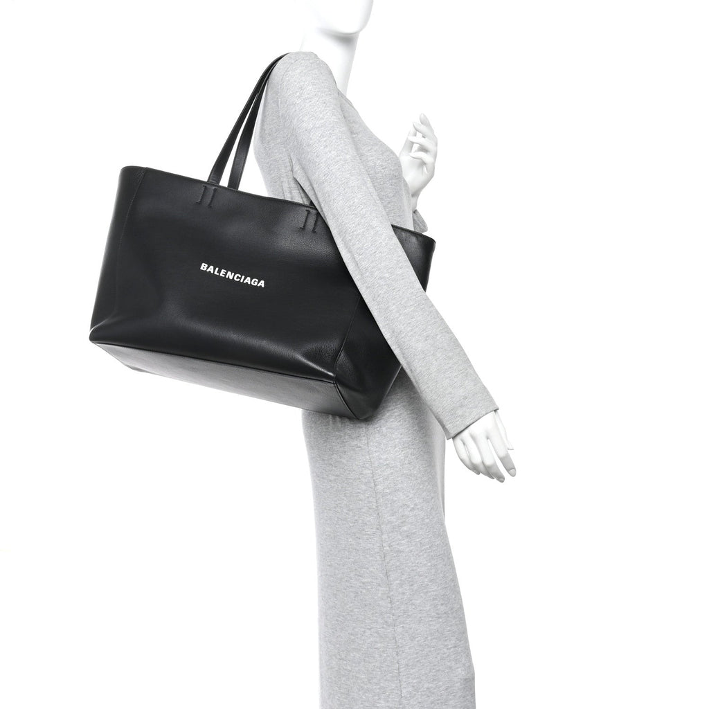 Smooth Calfskin Everyday East West Tote Bag Black