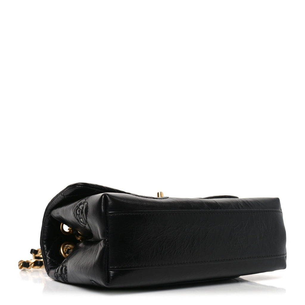 Crumbled Calfskin Embossed Flap Black