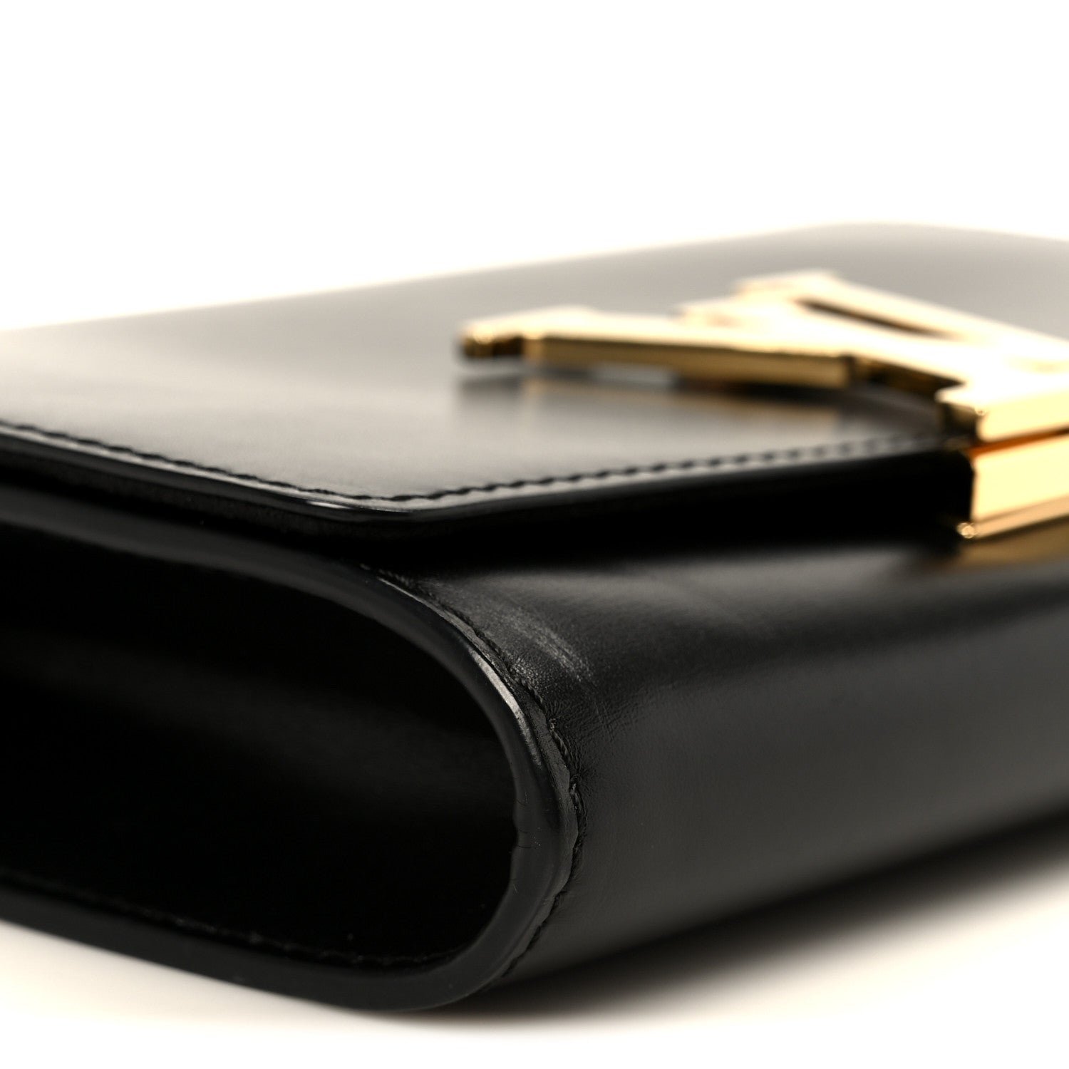 Calfskin Chain Louise GM Black