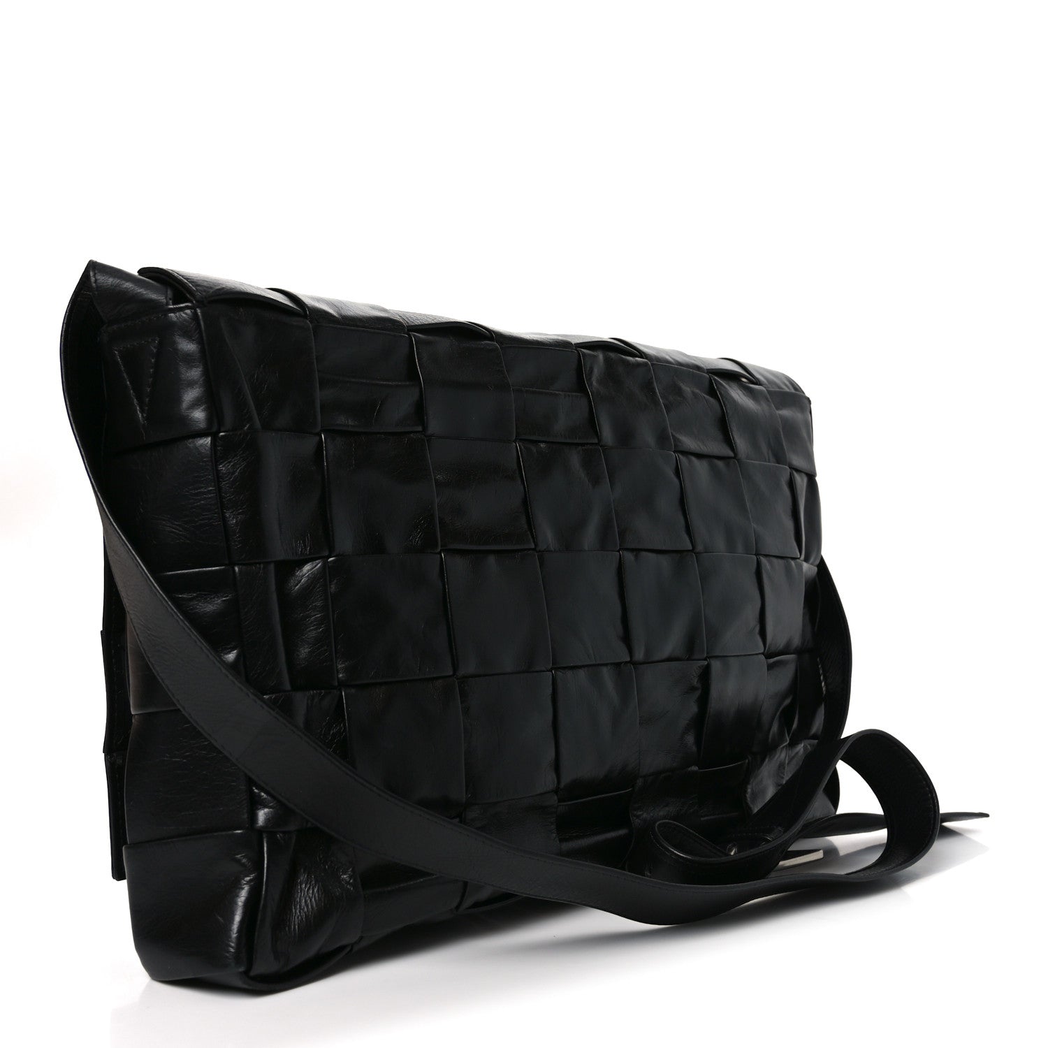 Paper Calfskin Maxi Intreccio Large Cassette Crossbody Bag Black