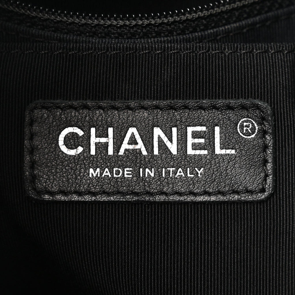 Lambskin Chevron Small Urban Spirit Drawstring Bag Black