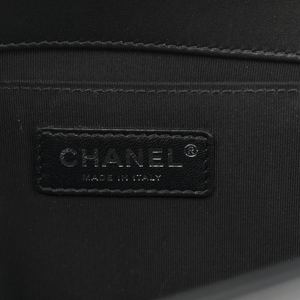 Calfskin Painted Chevron Embossed Medium Boy Flap Black