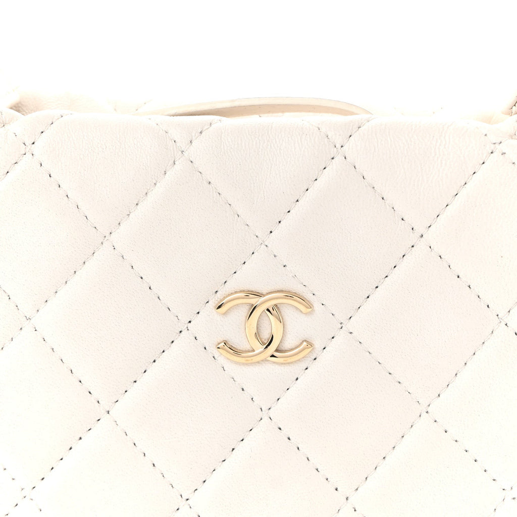 Lambskin Quilted Chain Around Pouch Hobo White