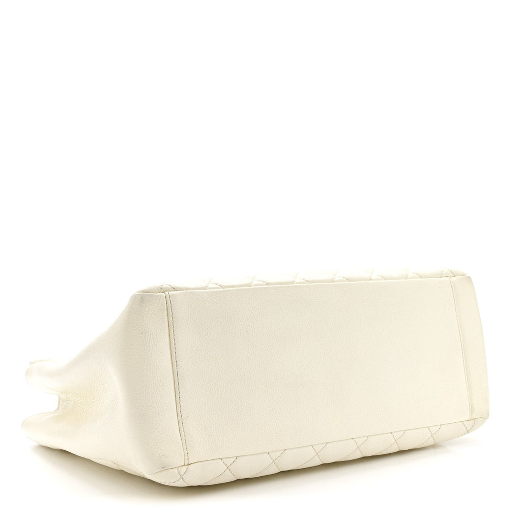 Caviar Quilted Grand Shopping Tote GST White