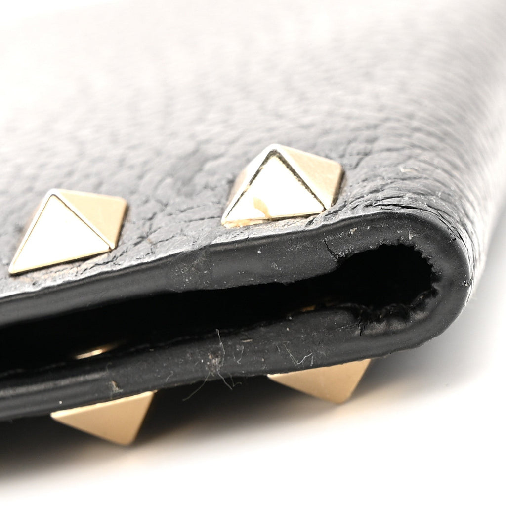 Pebbled Calfskin Rockstud Coin Case  Holder Black