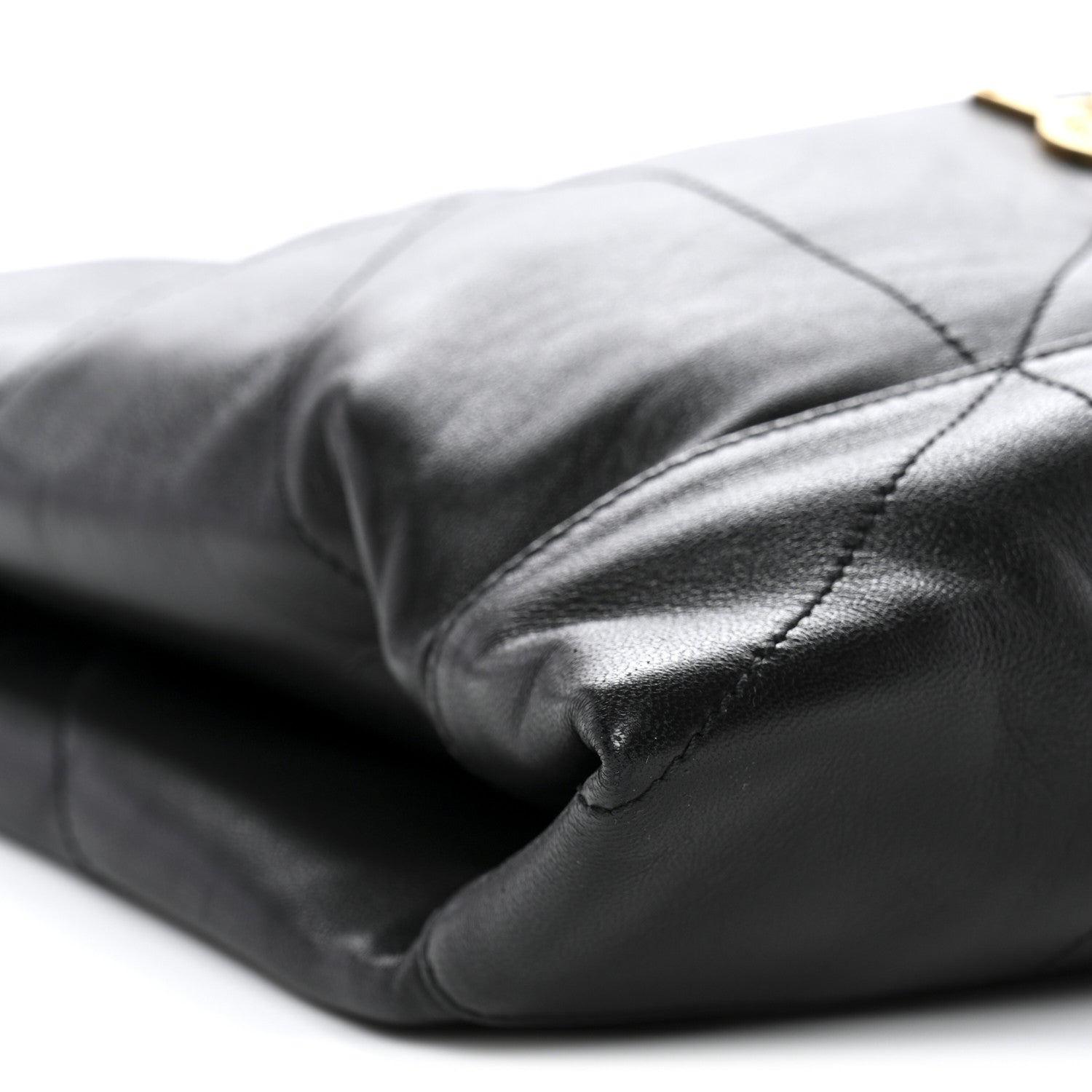 Lambskin Matelasse Monogram Medium Jamie 4.3 Pochon Black