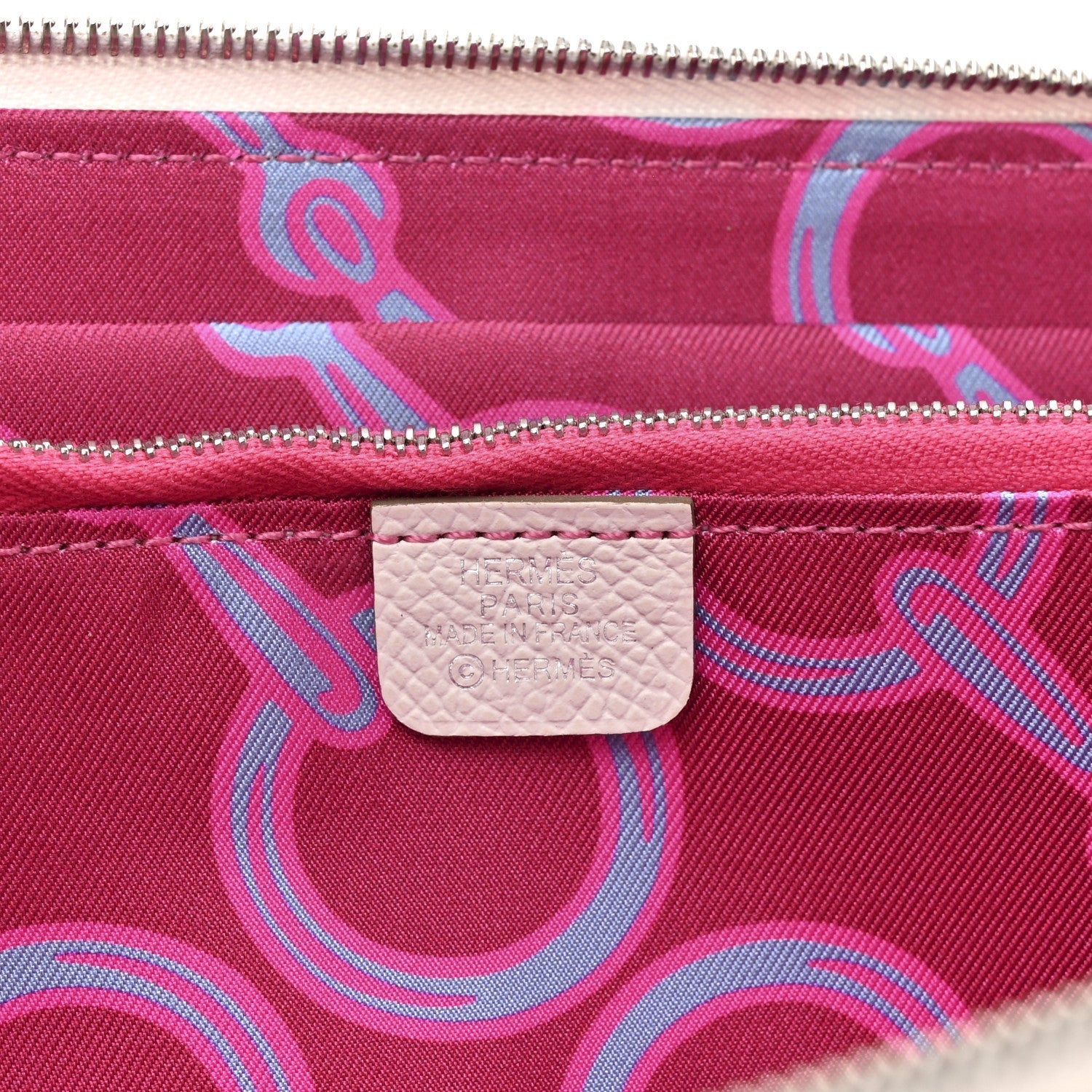 Epsom Silk'In Wallet Gris Pale