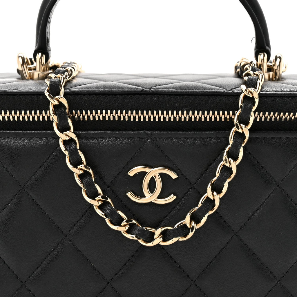 Lambskin Quilted Small Top Handle Vanity Case With Chain Black
