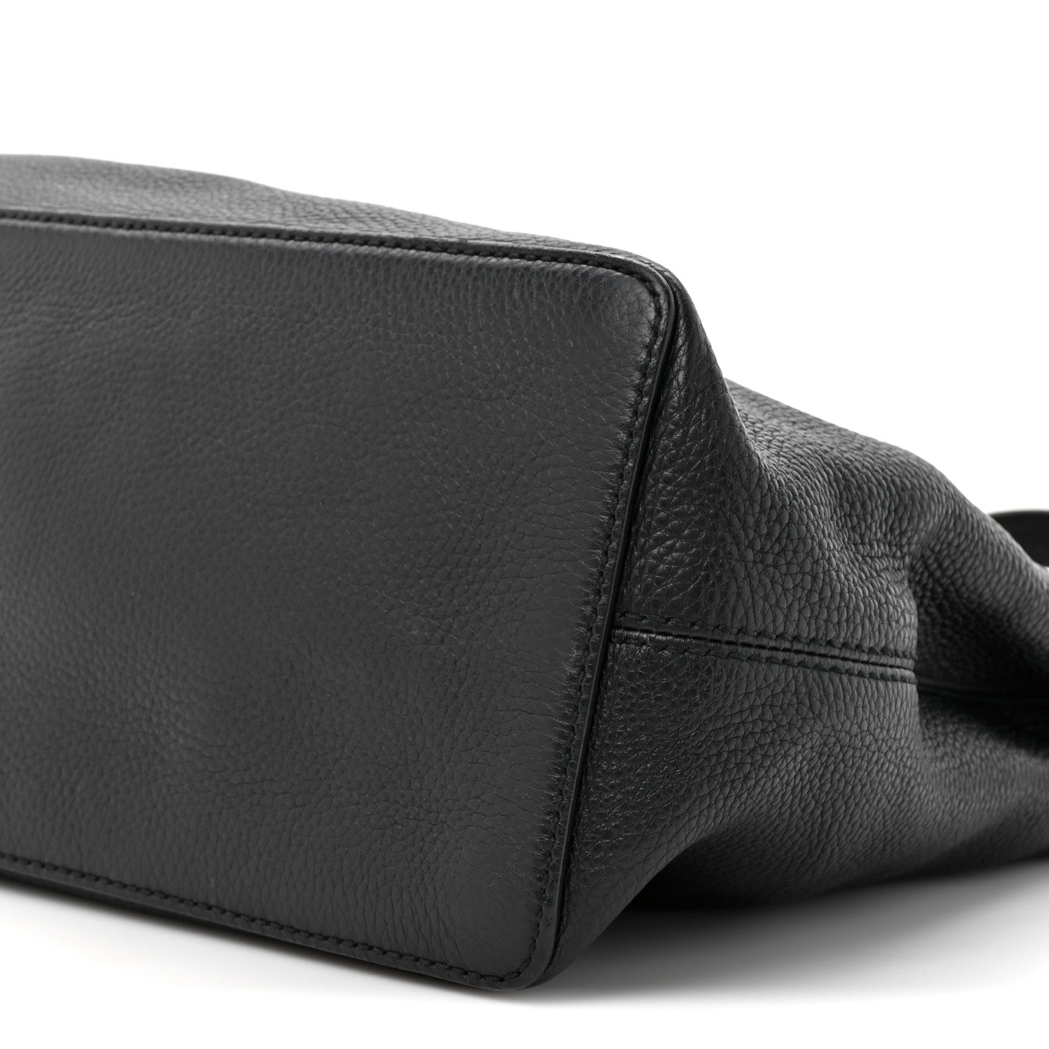 Pebbled Calfskin Large Soho Hobo Black