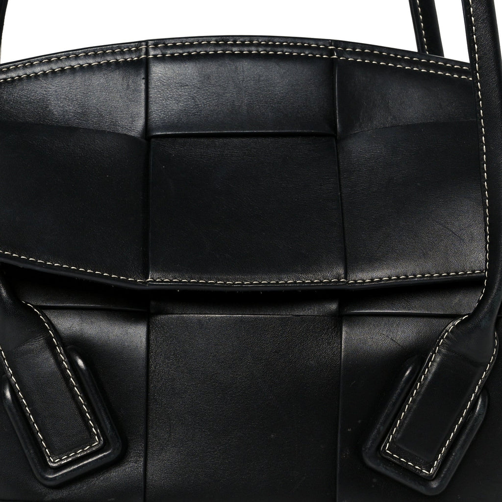 French Calfskin Maxi Intrecciato Arco 33 Black