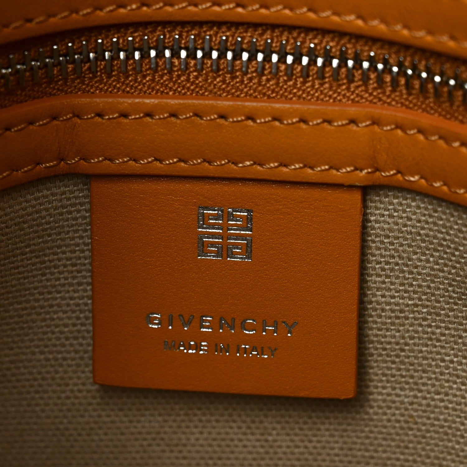 Box Calfskin Antigona Sport Top Handle Bag Pumpkin