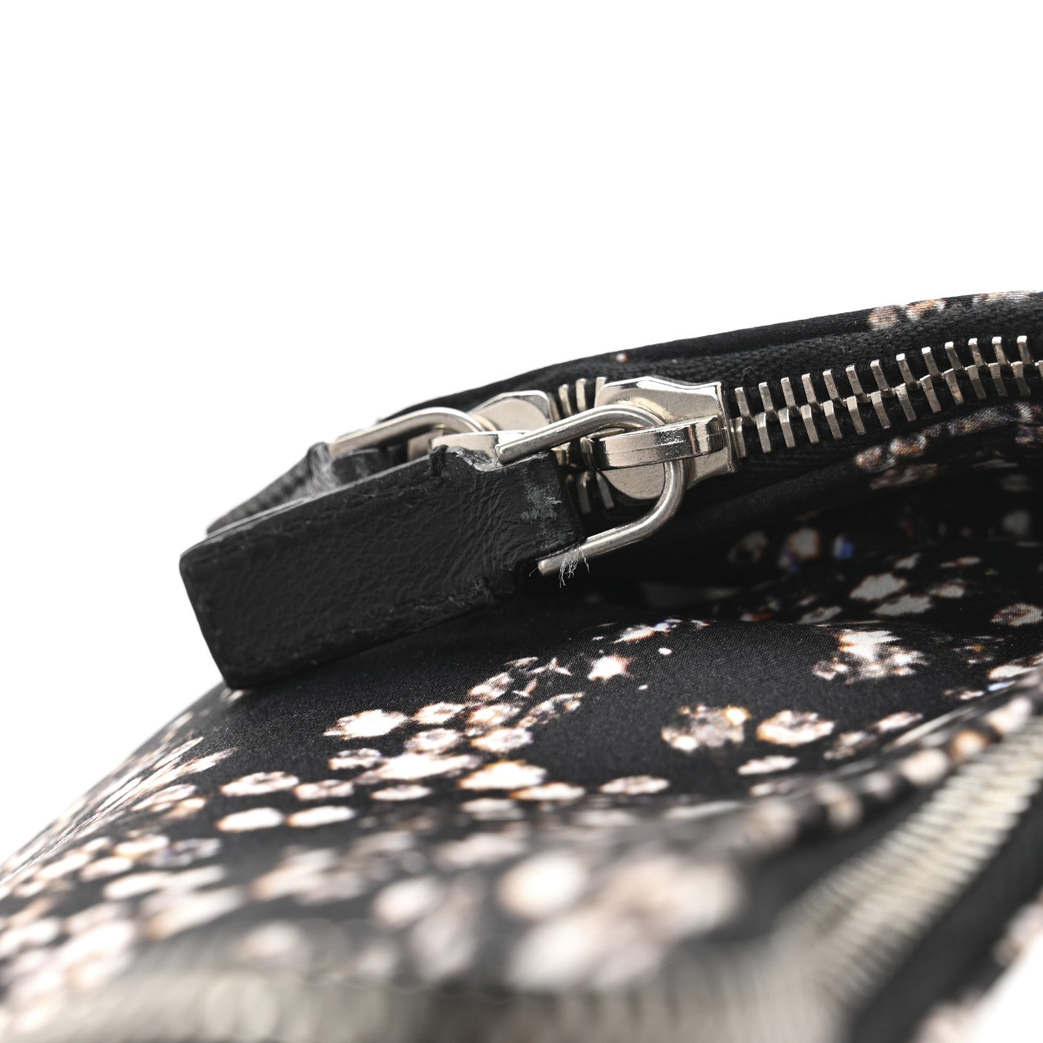 Silk Dandelion Print De Manta Clutch Black