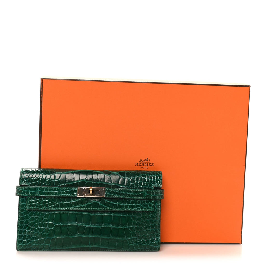 Shiny Alligator Kelly Tri-Fold Longue Wallet Vert Emeraude