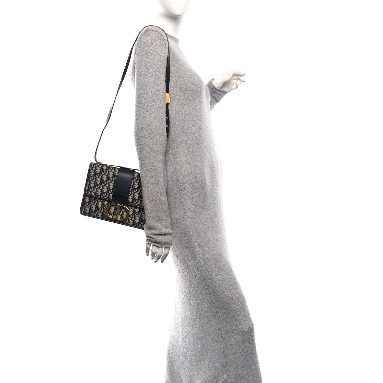 Oblique 30 Montaigne Flap Bag Blue