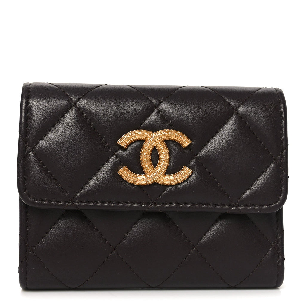 Lambskin Quilted Textured CC Compact Flap  Holder Eggplant