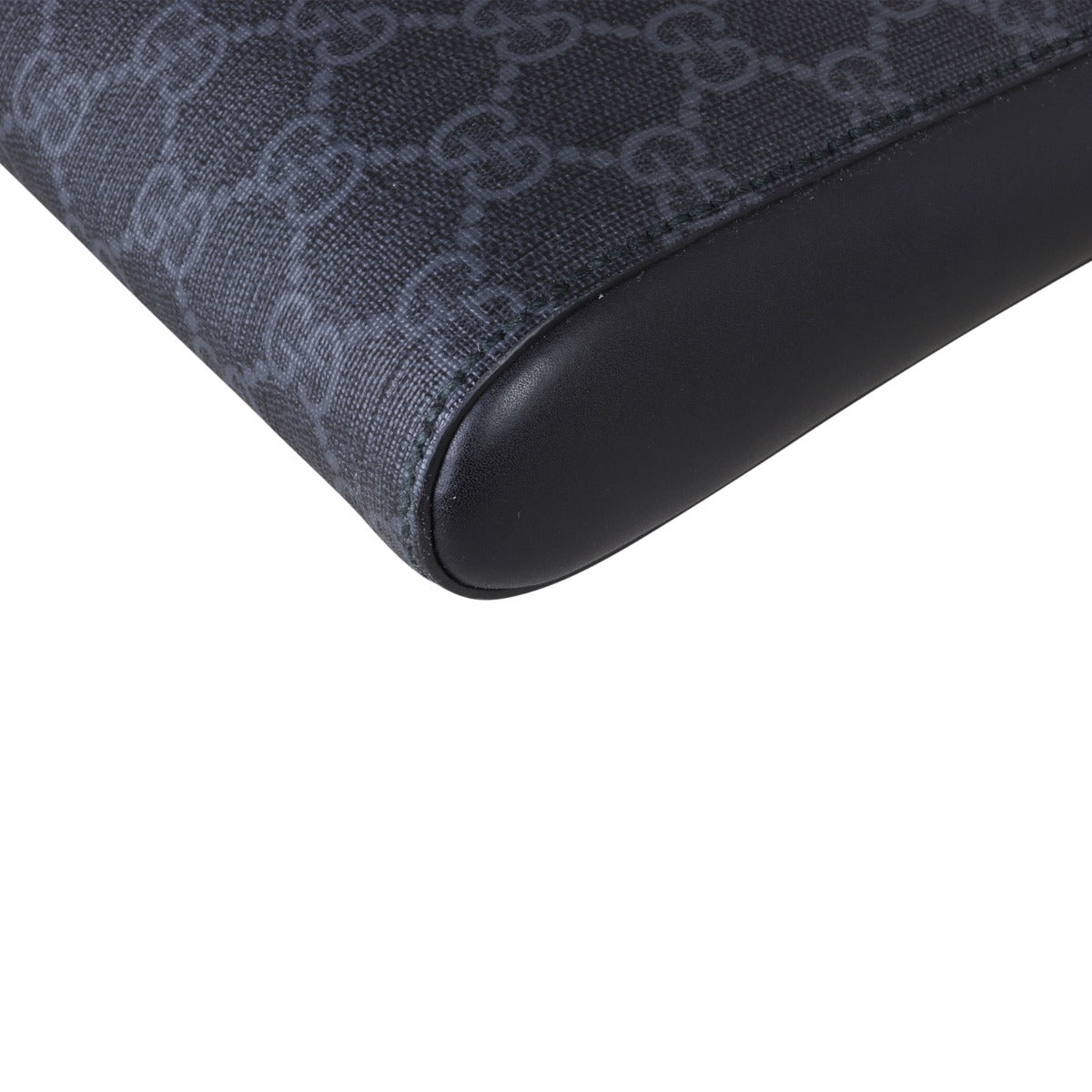 Gucci GG Supreme Messenger Bag