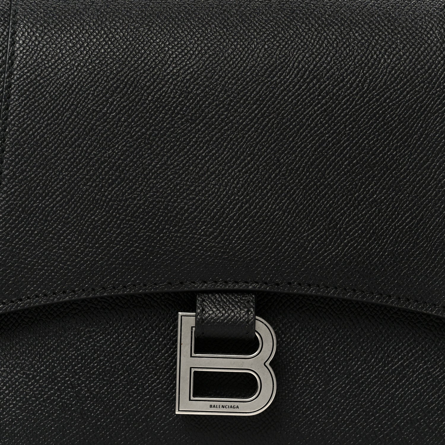 Semi Matte Soft Textured Calfskin Downtown Shoulder Bag Black