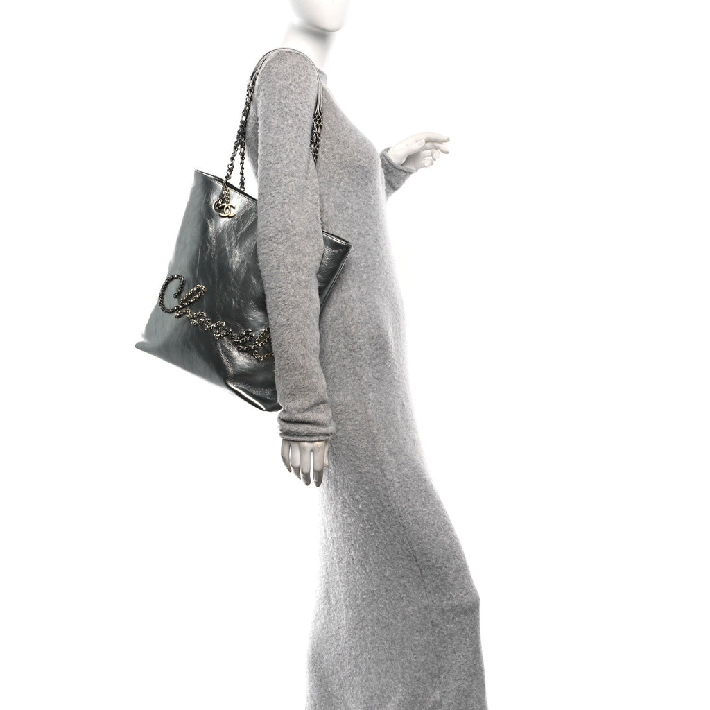 Metallic Crumpled Calfskin Chain 20s Signe Tote Silver
