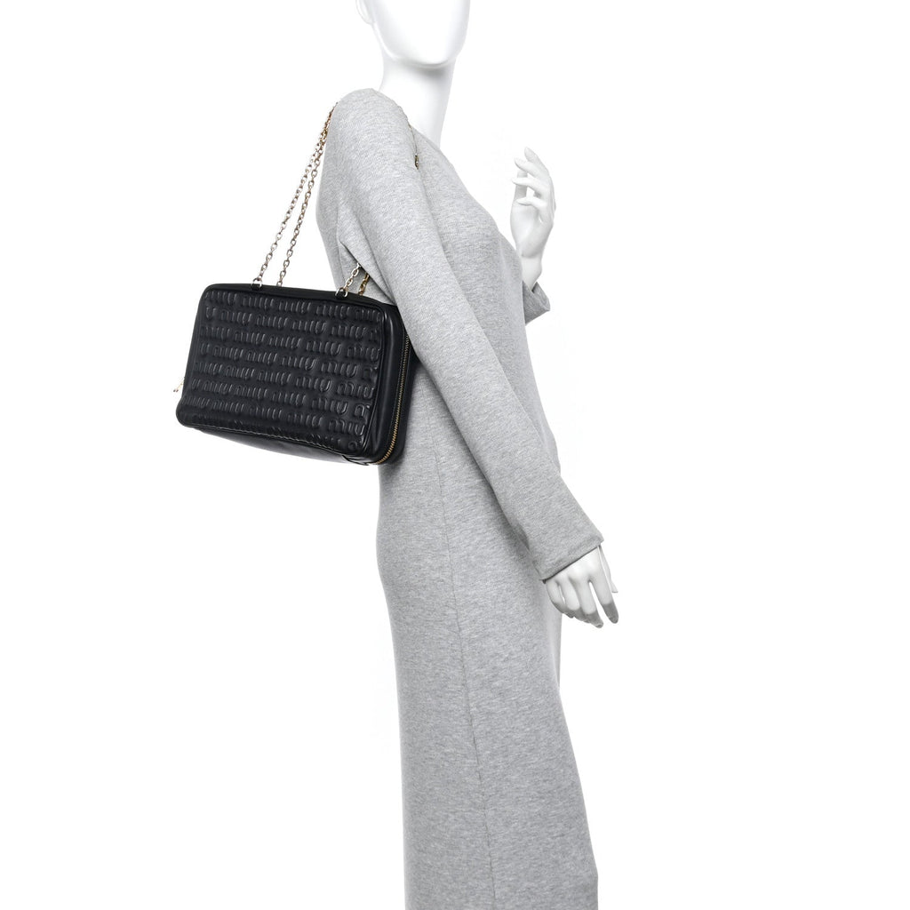 Softy Logo Embossed Chain Shoulder Bag Black