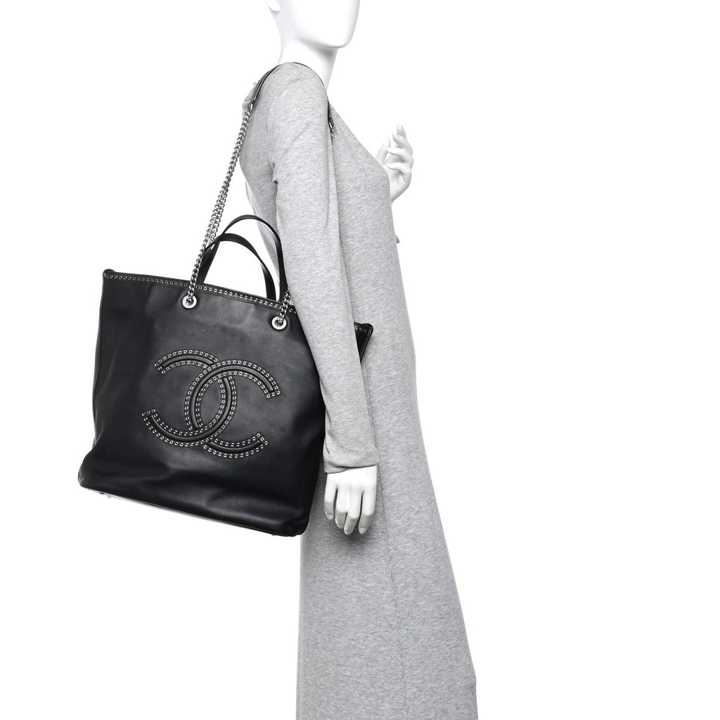 Calfskin Large Coco Eyelets Shopping Tote Black