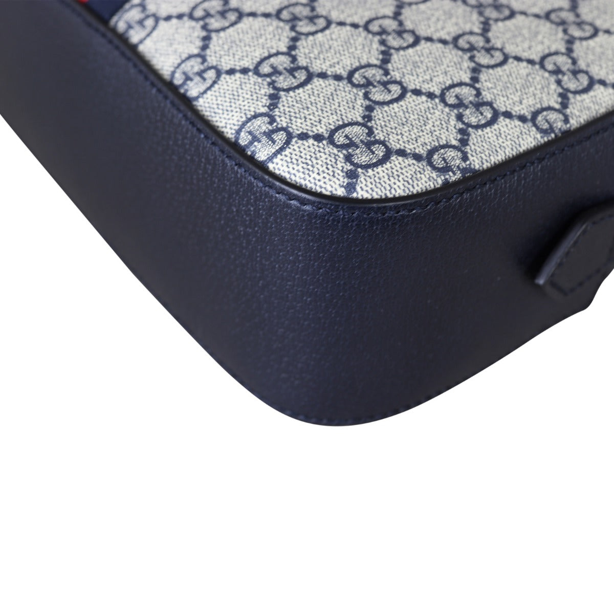 Gucci Ophidia GG Supreme Shoulder Bag