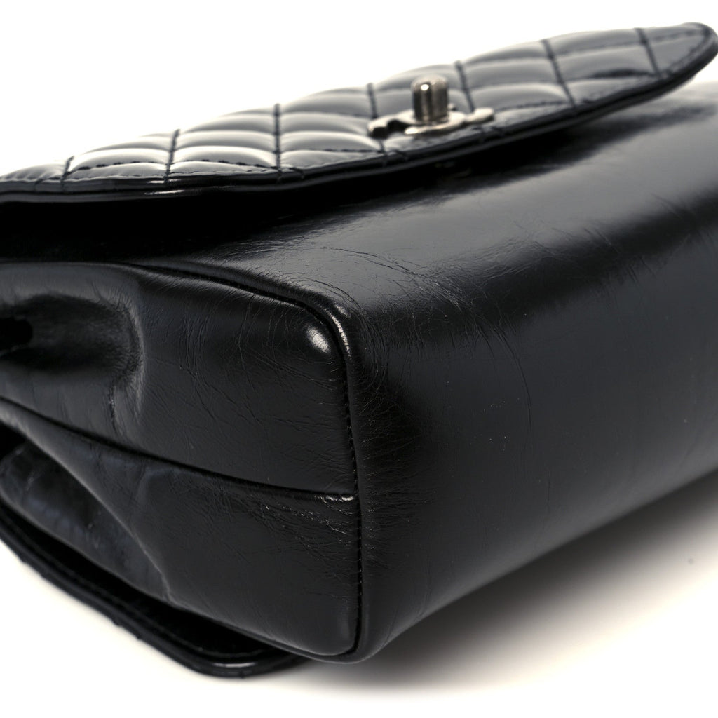 Glazed Calfskin Pilot Essentials Flap Black