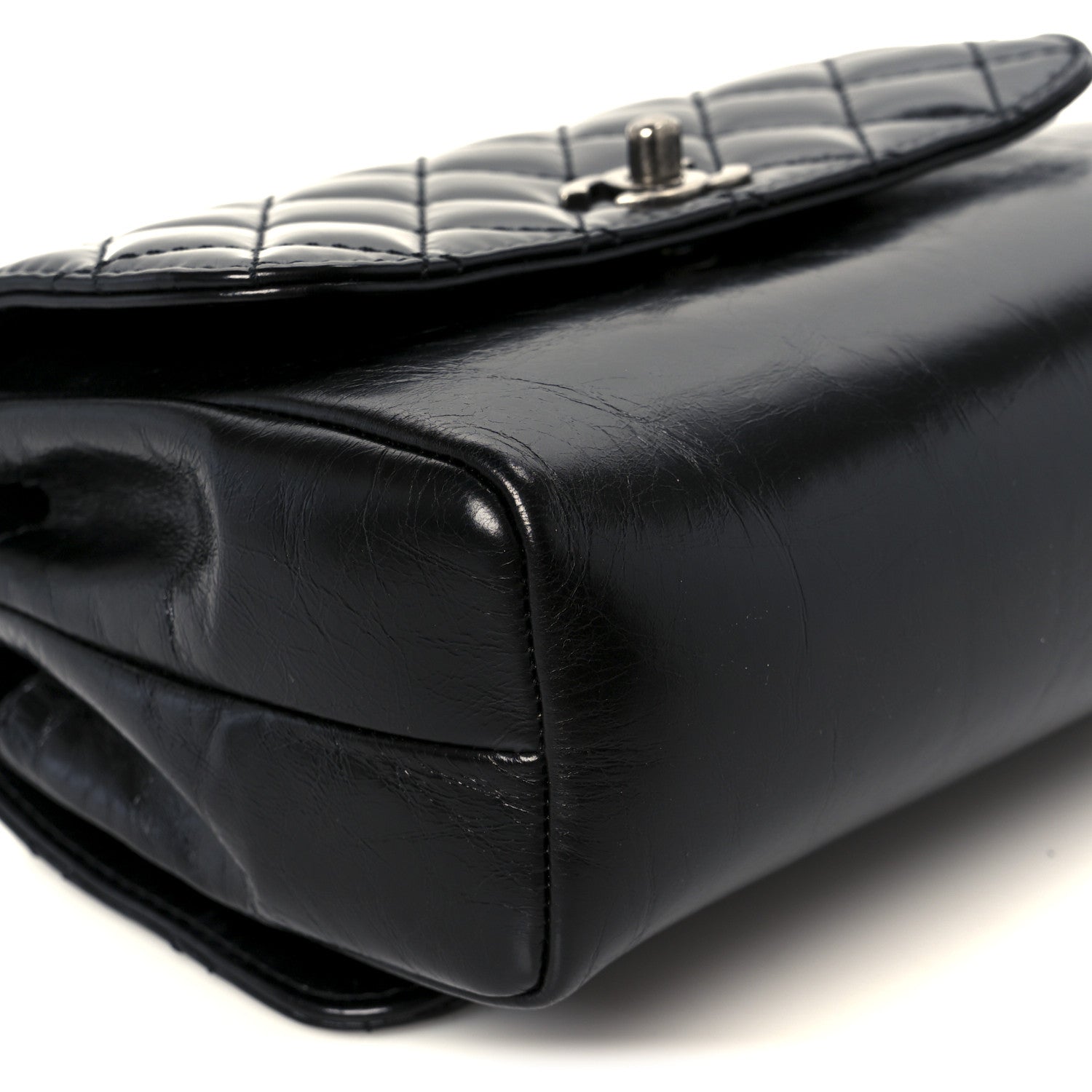 Glazed Calfskin Pilot Essentials Flap Black