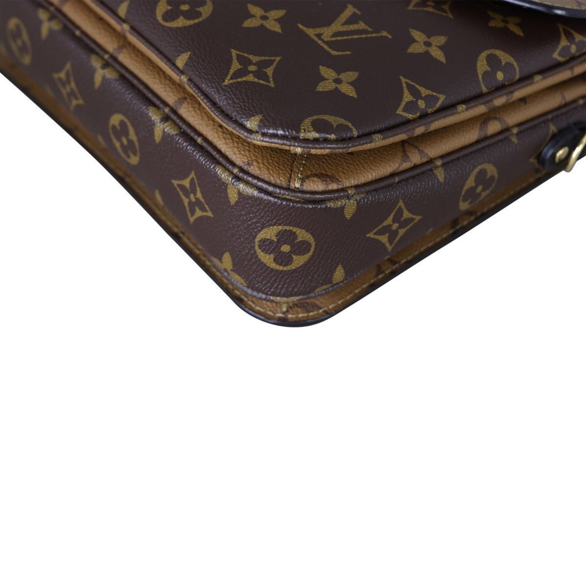 Louis Vuitton Pochette Metis Monogram Reverse