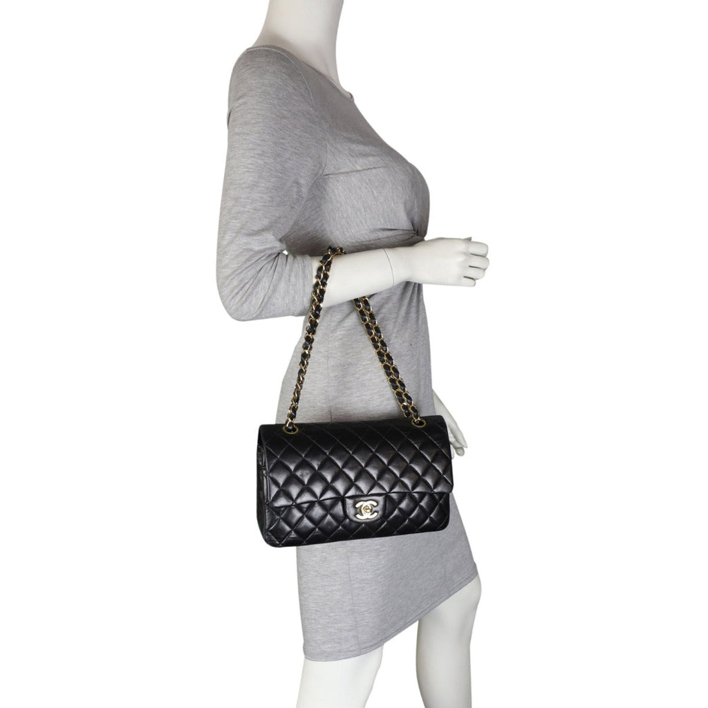 Chanel Classic Double Flap Medium | 6 Series