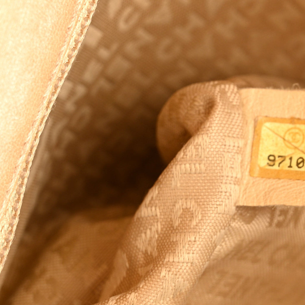 Lambskin Diamond Stitched CC CC East West Flap Beige