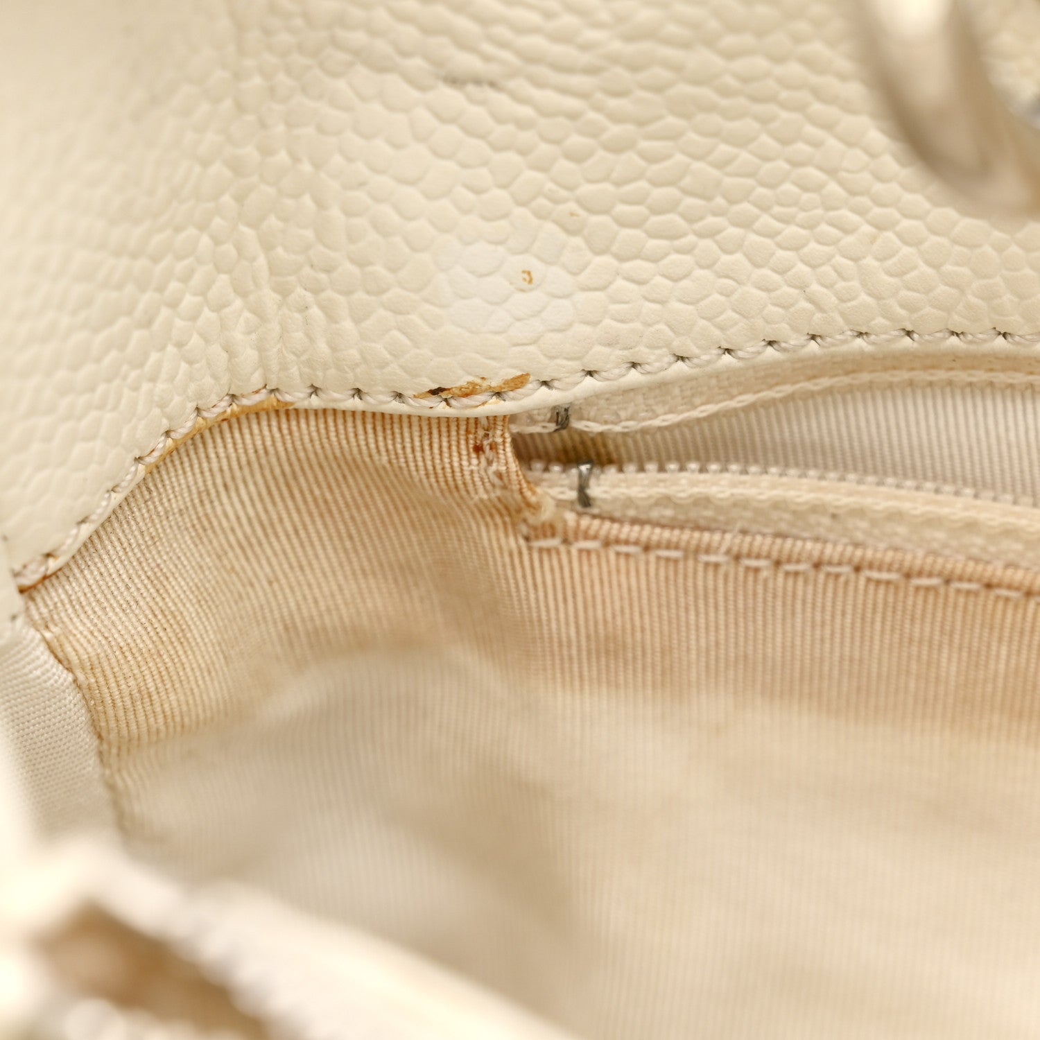 Caviar Quilted Grand Shopping Tote GST White