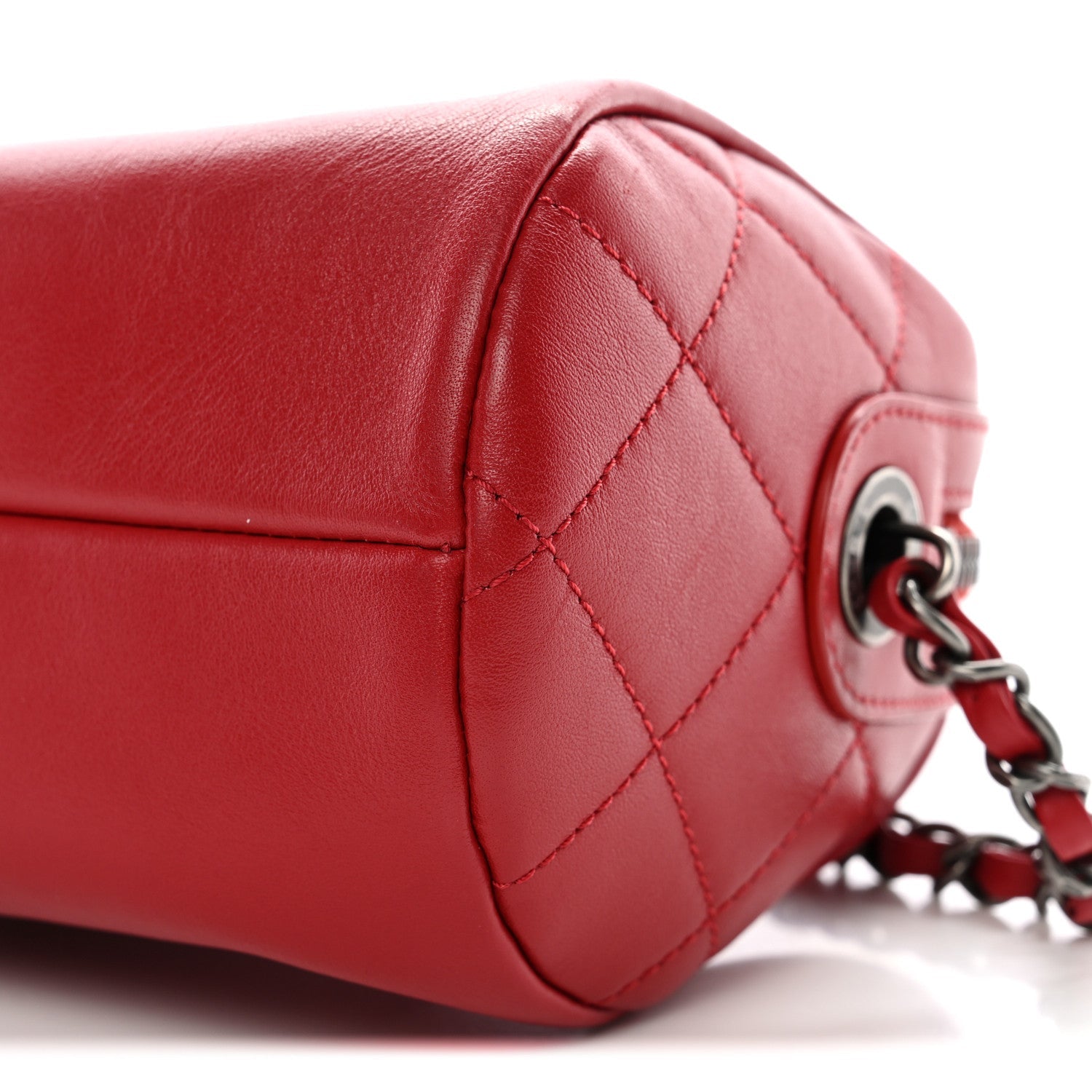Calfskin Chain 20s Signature Bowling Bag Red