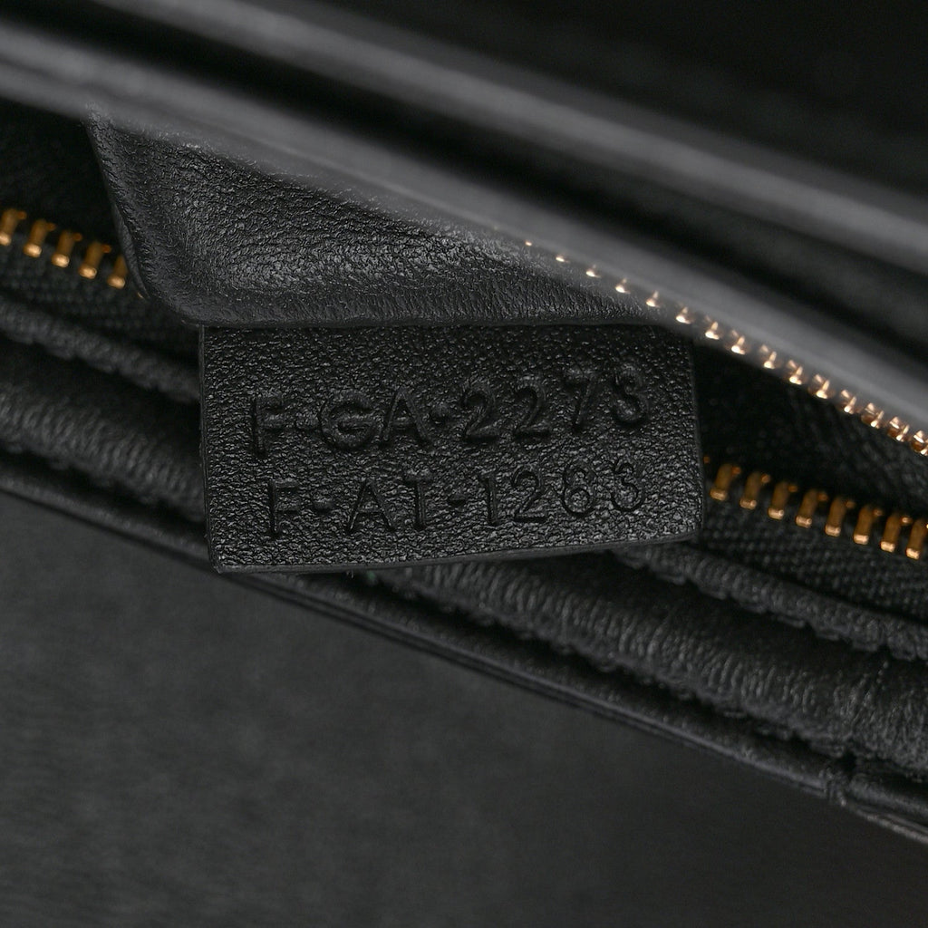 Shiny Calfskin Medium Triomphe Black