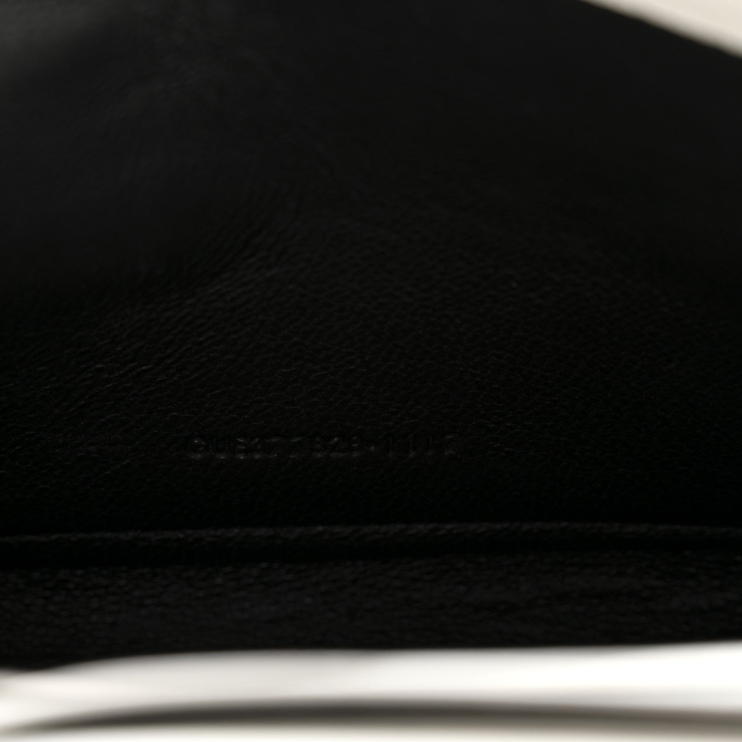 Grain De Poudre Matelasse Monogram Chain Wallet White Black