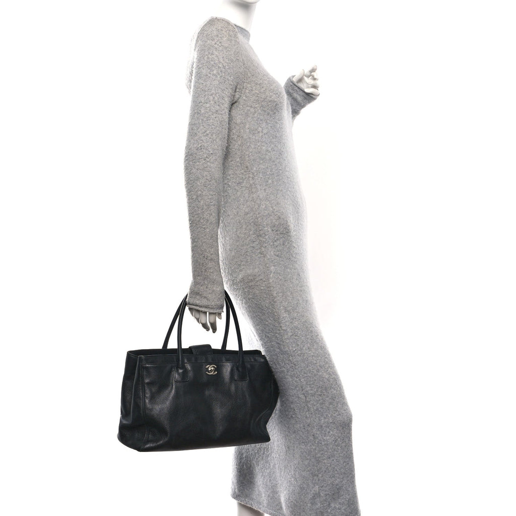 Calfskin Cerf Shopper Tote Black