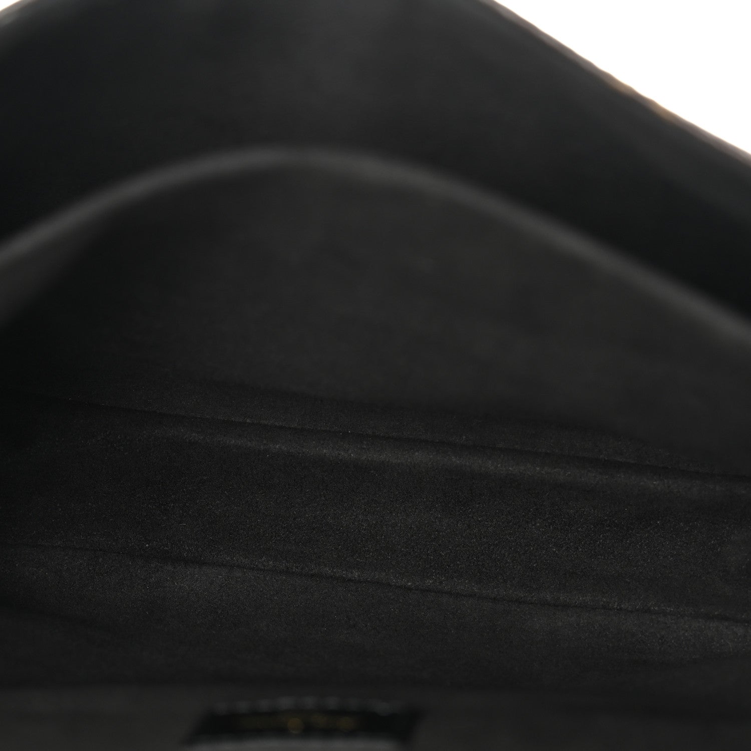 Reverse Monogram Pochette Metis