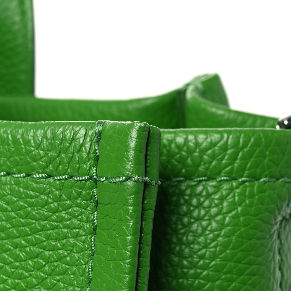 Grained Calfskin Medium The Tote Bag Kiwi