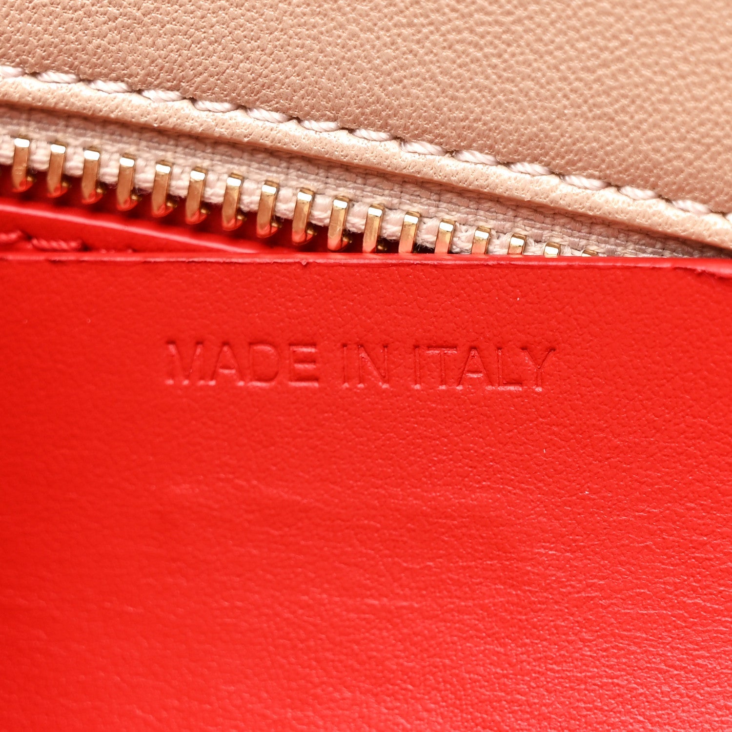 Calfskin Spikes Loubinthesky Medium Paloma Leche