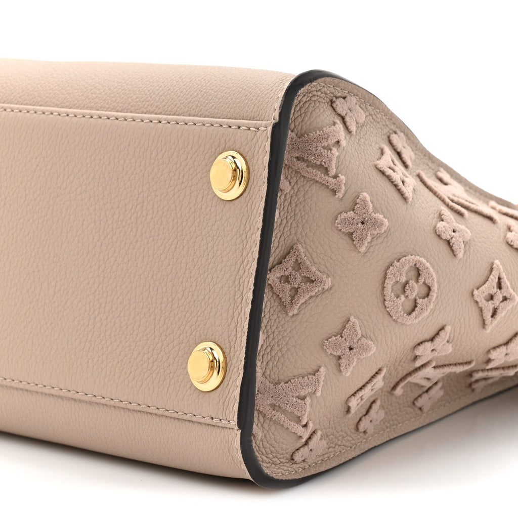 Calfskin Monogram Tufting On My Side Galet