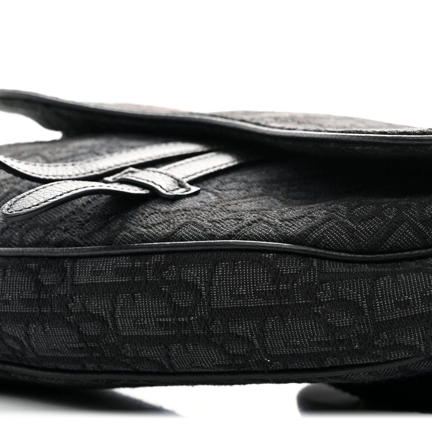Oblique Mens Saddle Bag Black