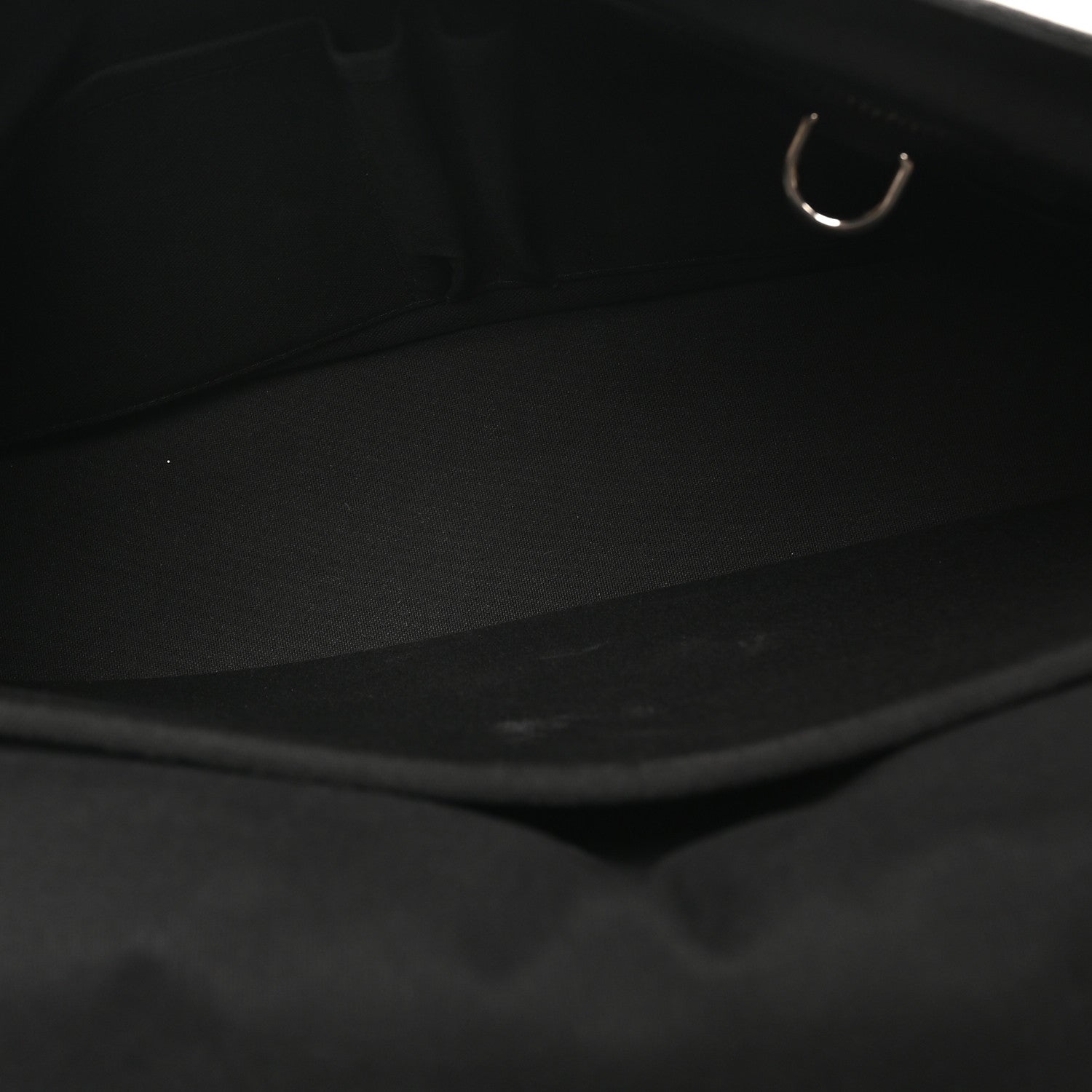 Taiga Roman GM Messenger Black