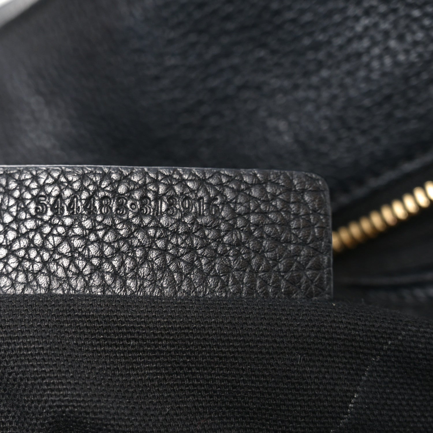 Pebbled Calfskin Large Skull Padlock Zip Around Tote Black