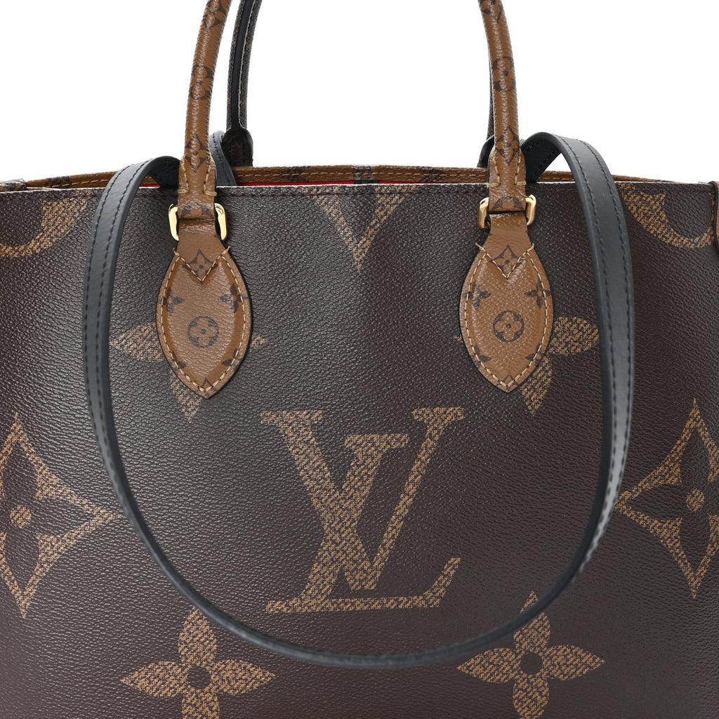 Reverse Monogram Giant Onthego MM