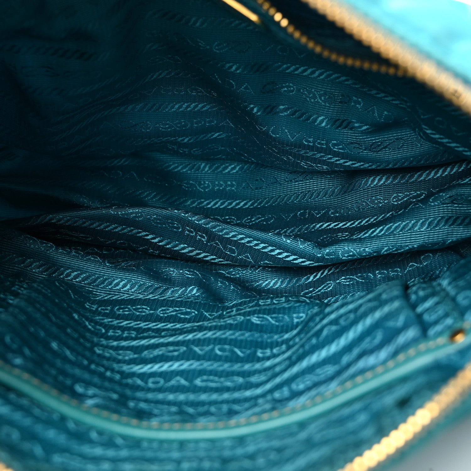 Tessuto Nylon Chevron Quilted Shoulder Bag Turchese