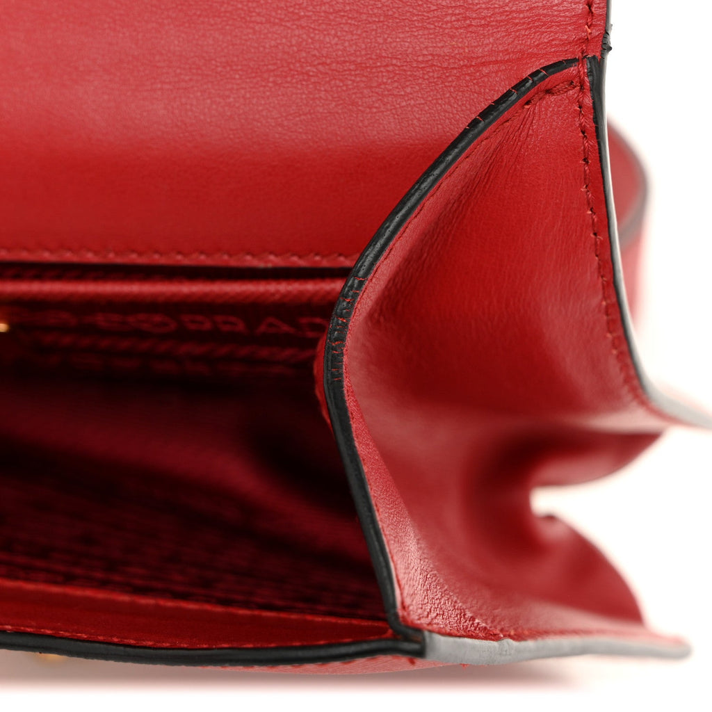 Saffiano Turn Lock Chain Shoulder Bag Fuoco