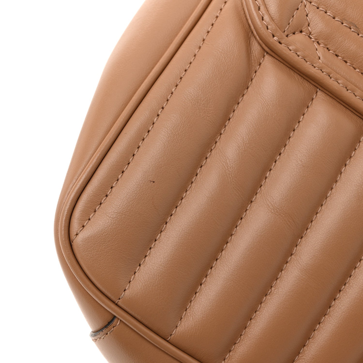 Calfskin Matelasse Aria Small GG Marmont Shoulder Bag Camelia